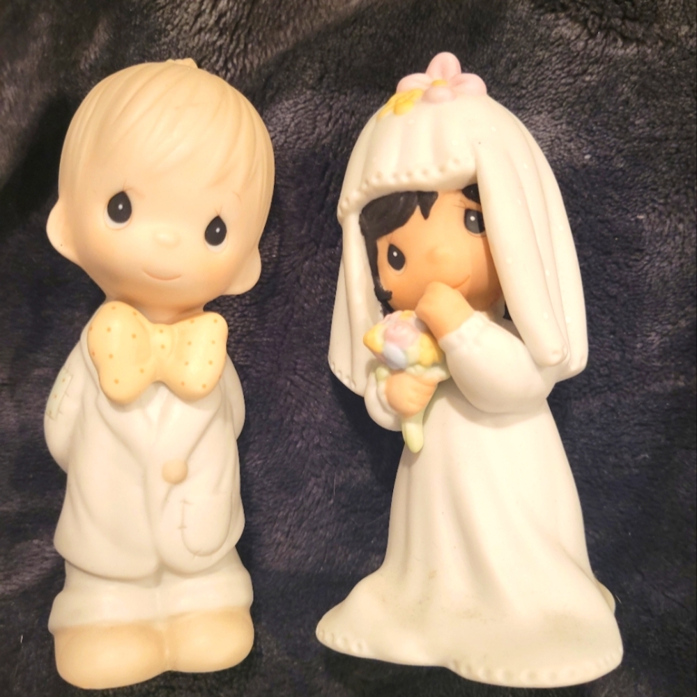 Precious Moments bride and groom